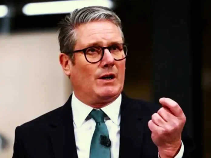 Кір Стармер після атаки на Суми звернувся до путіна з вимогою