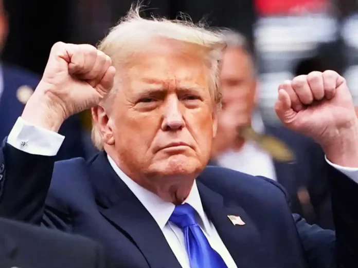 Трамп заявив, що хотів би стати новим Папою Римським