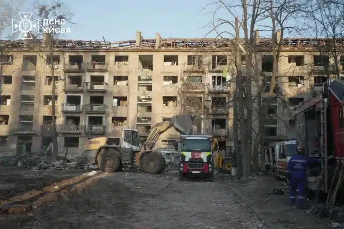 У квітні рф значно посилила ракетні удари по густонаселених містах України, кількість жертв зросла - місія ООН