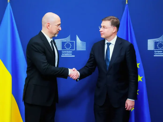 ЄС перерахував Україні 1 млрд євро із російських активів