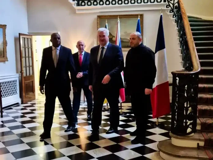 Переговори у Лондоні