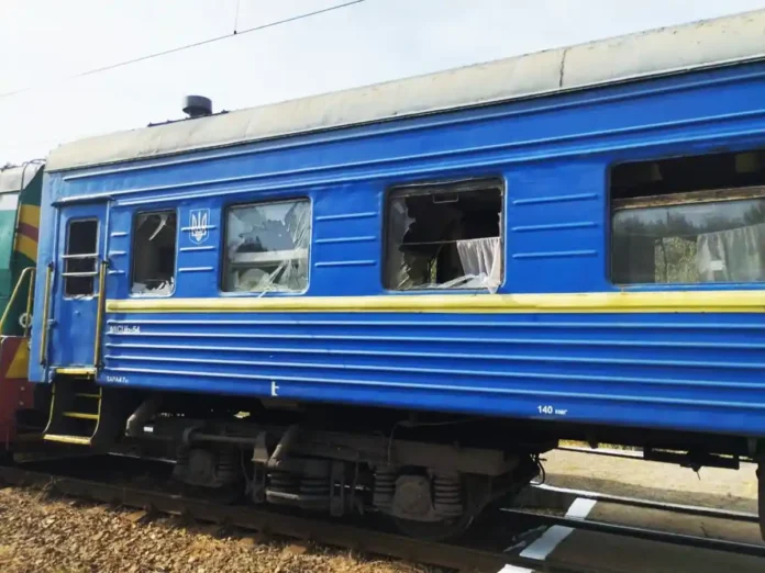 Росія атакувала потяг на Донеччині: поранено машиніста
