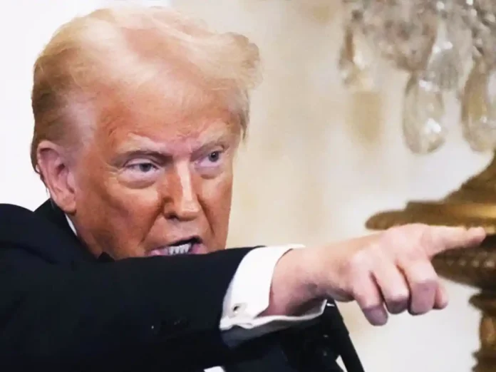 Трамп звинуватив Зеленського у відсутності «козирів» для миру