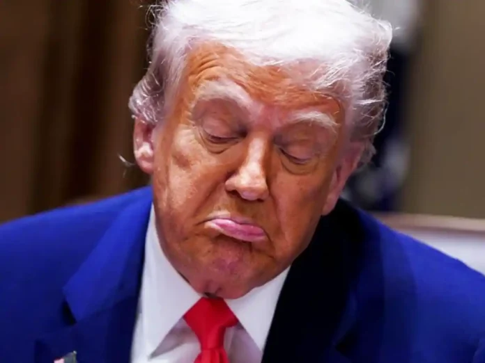 Трамп повідомив подробиці розмови з путіним
