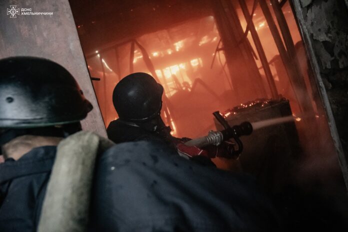 Атака на Хмельниччину: постраждали десятки об’єктів