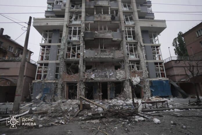 Атака на Київщину: 4 загиблих, 16 поранених, серед них діти