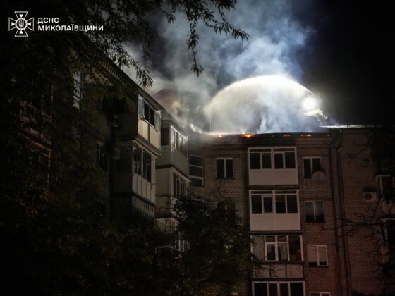 Атака на Миколаїв: дрон зруйнував п’ятиповерхівку, є жертви