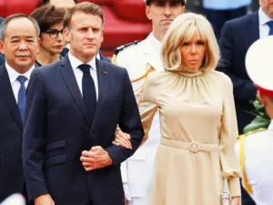 Макрон спростував чутки про сварку з дружиною після відео з «ляпасом» у Ханої