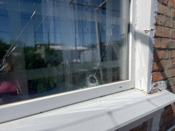 Атаки на Нікополь і Марганець: п’ятеро поранених, зруйновані будинки й підприємства