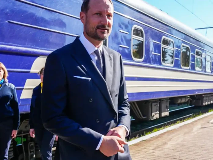 Наслідний принц Норвегії Гокон вперше з початку війни відвідав Київ