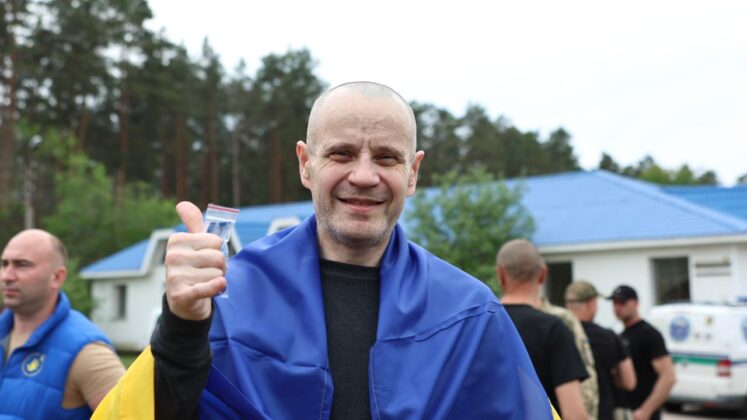 Завершено третій етап обміну полоненими: додому повернулись 303 захисники