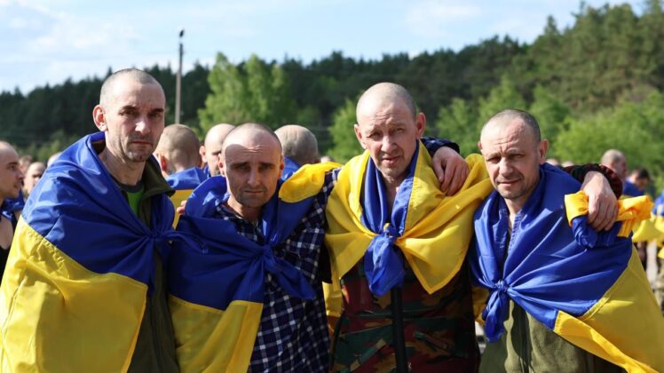 Україна повернула з російського полону 390 громадян