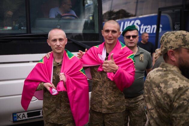 З російського полону звільнено ще 307 українських воїнів
