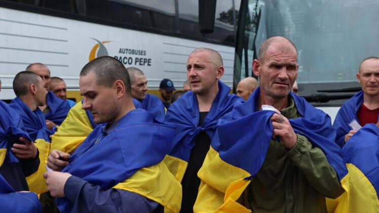 З російського полону звільнено ще 307 українських воїнів