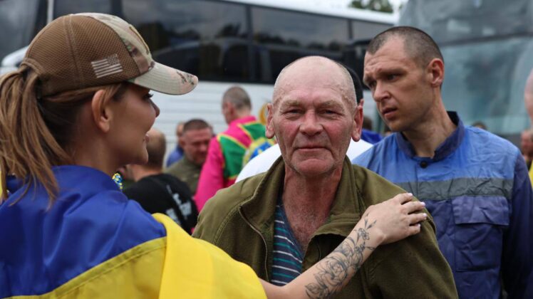 З російського полону звільнено ще 307 українських воїнів
