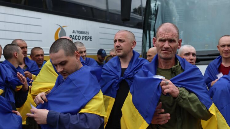 З російського полону звільнено ще 307 українських воїнів