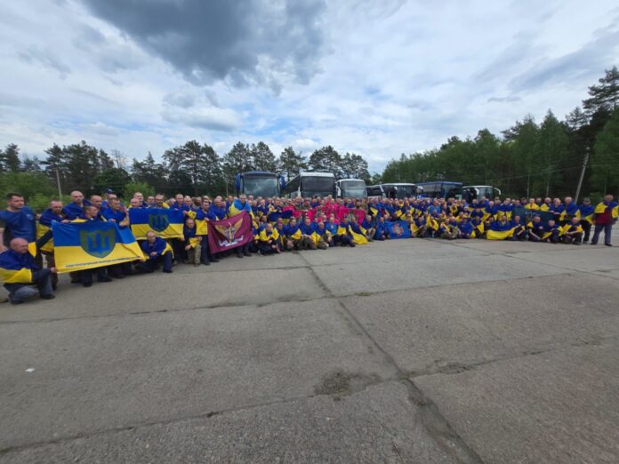 З російського полону звільнено ще 307 українських воїнів