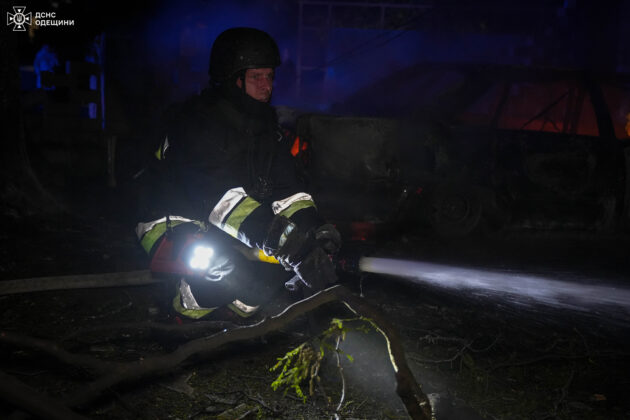 Пожежа в Одесі після нічної атаки російських дрони