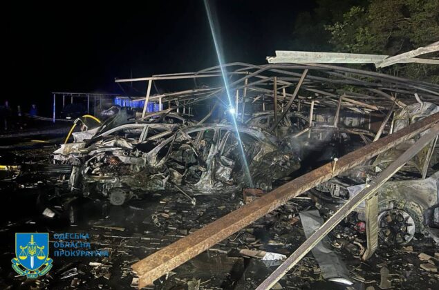 Пожежа в Одесі після нічної атаки російських дрони