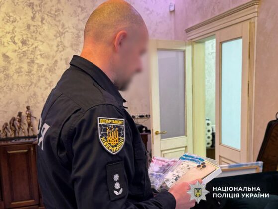 У Дніпрі викрили схему з підробкою ВІЛ-довідок для чоловіків