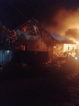 Внаслідок атаки дронами на Полтавщині згорів будинок і авто
