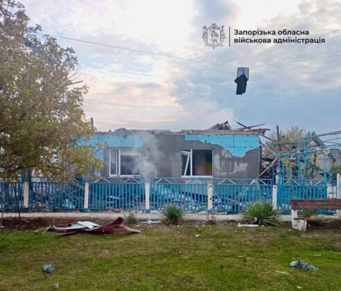 Внаслідок атаки по Запоріжжю поранено щонайменше чотирьох людей