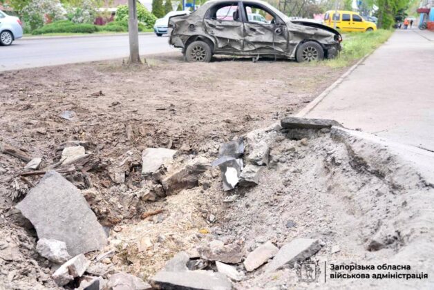 Внаслідок атаки по Запоріжжю поранено щонайменше чотирьох людей