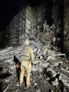 Росіяни скинули авіабомбу на житловий будинок у Костянтинівці