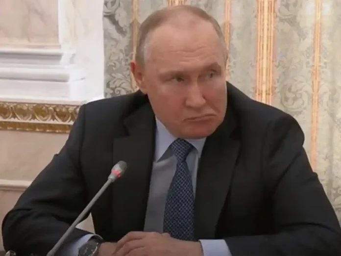 путіна звинуватили у зриві переговорів з Україною