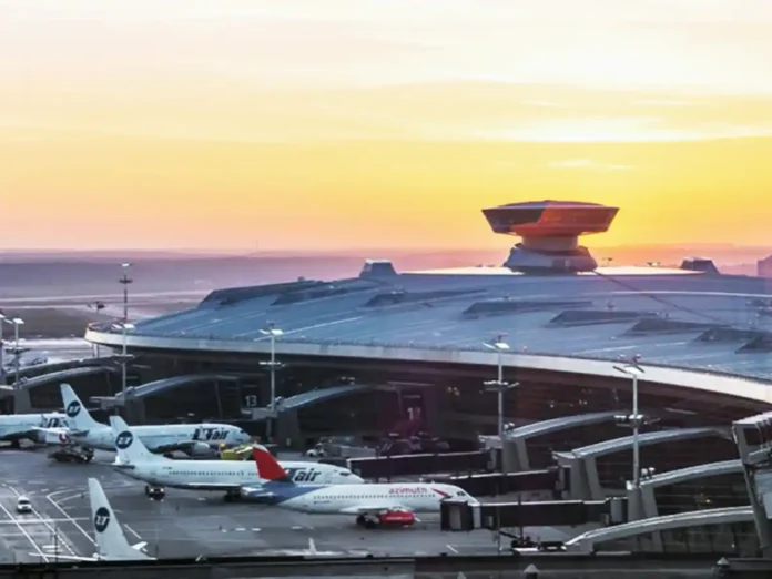 Урядові літаки на росії масово залишили москву після атаки дронів