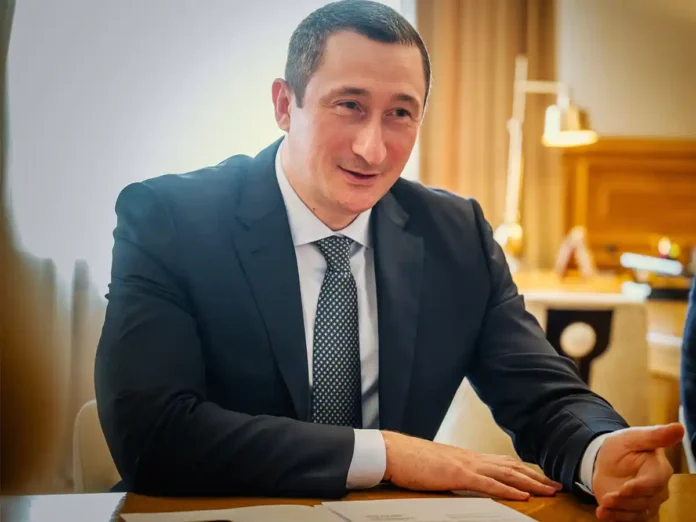 Віцепрем’єру Чернишову вручили підозру у корупції