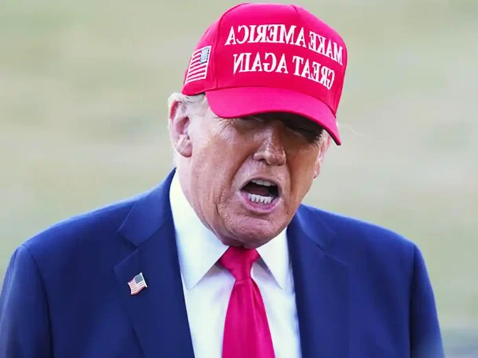 Трамп пропонує саджати в тюрму за спалення прапора США