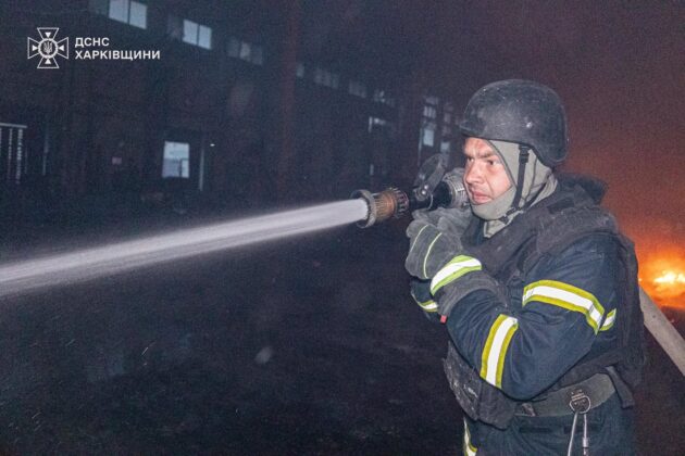 Росіяни атакували поштовий термінал під Харковом