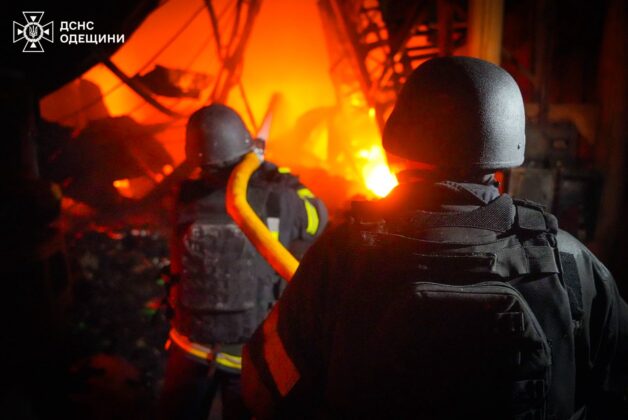 Одещина під атакою: росіяни вдарили дронами, поранено людину