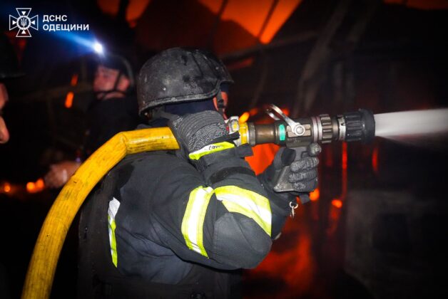 Одещина під атакою: росіяни вдарили дронами, поранено людину