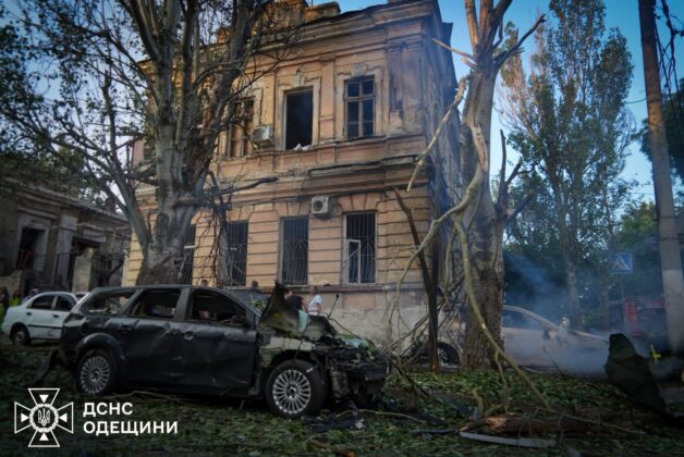 Удар по Одесі: росіяни влили людину, є поранені, руйнування