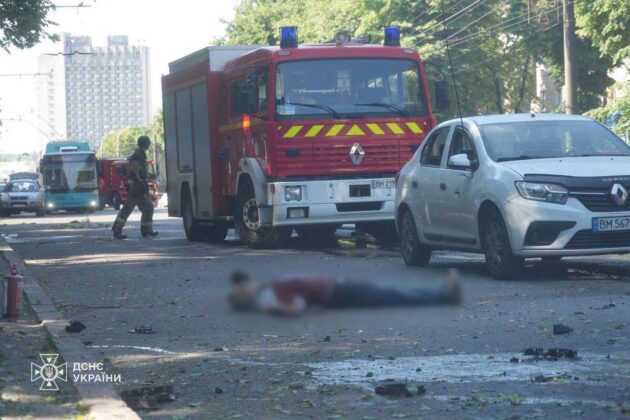 Унаслідок атаки рф по Сумах загинули троє людей. Оголошено жалобу