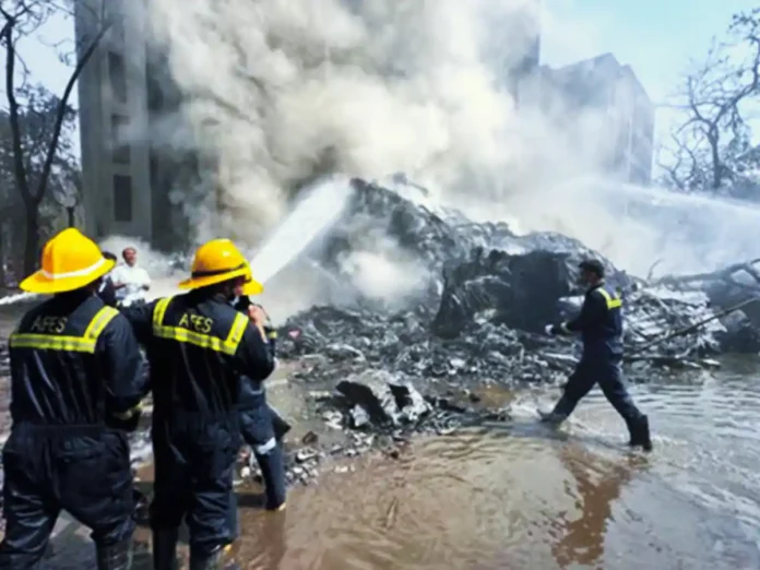 В Індії розбився літак Air India із 242 людьми на борту