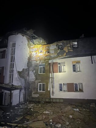Харків під ударом дронів: поранені та масштабні пошкодження