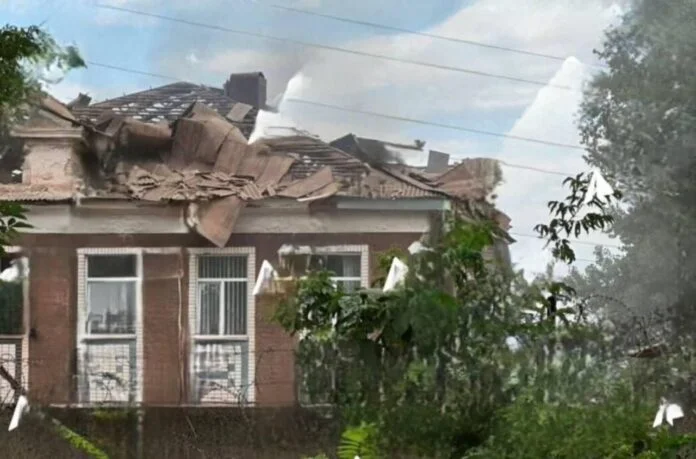 Атака на Кривий Ріг: є постраждалі, палають адмінбудівлі