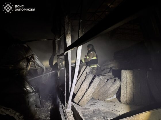 Вибиті вікна, знищені авто: Запоріжжя після атаки БпЛА