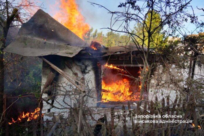 Вибухи у Запорізькій області: ворожа атака пошкодила десятки будинків