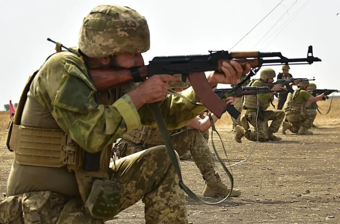 139 бойових зіткнень на фронті: ворог здійснив 1229 ударів дронами-камікадзе