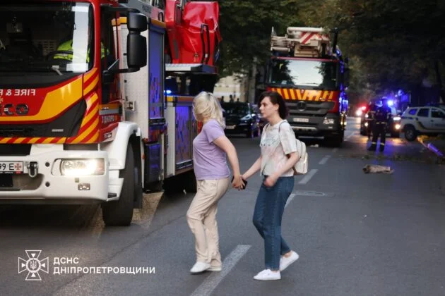 Удар по Дніпру: загинули троє, багато руйнувань