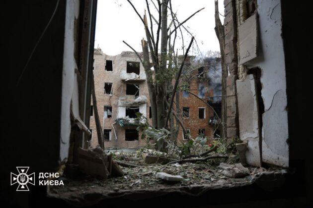 Київ після удару: наслідки атаки, багато загиблих та поранених