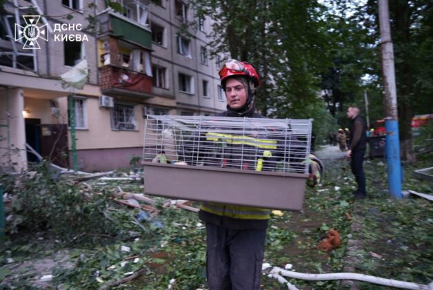 Київ після удару: наслідки атаки, багато загиблих та поранених