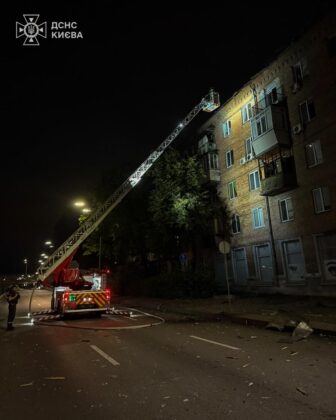 Київ після удару: наслідки атаки, багато загиблих та поранених