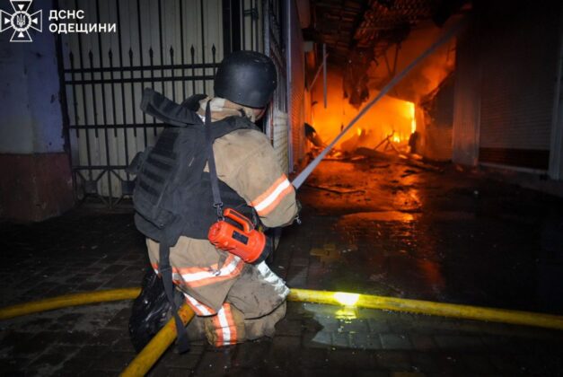 Вогонь і руїни в центрі Одеси: дрони рф атакували історичну частину міста