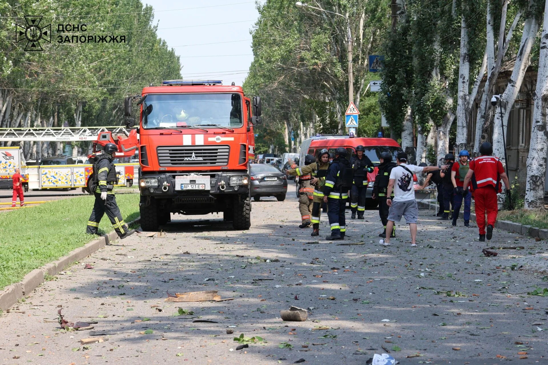 Атака на ТЦК у двох областях: у Харкові — троє поранених