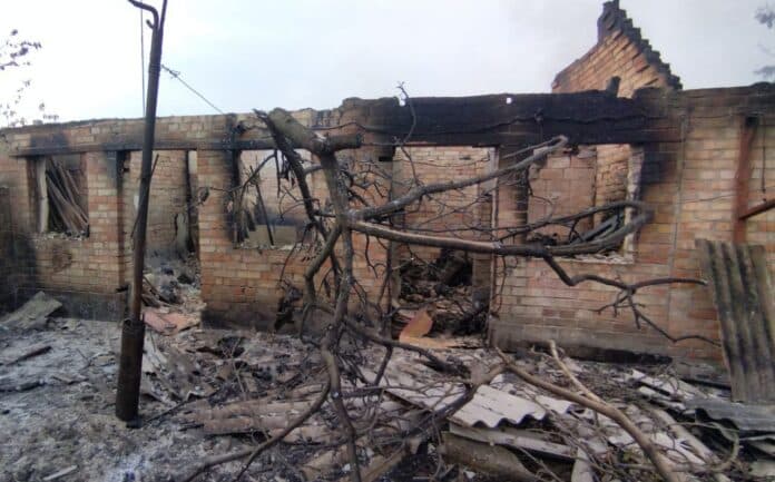 Пожежі, руйнування і загибла худоба на Дніпропетровщині